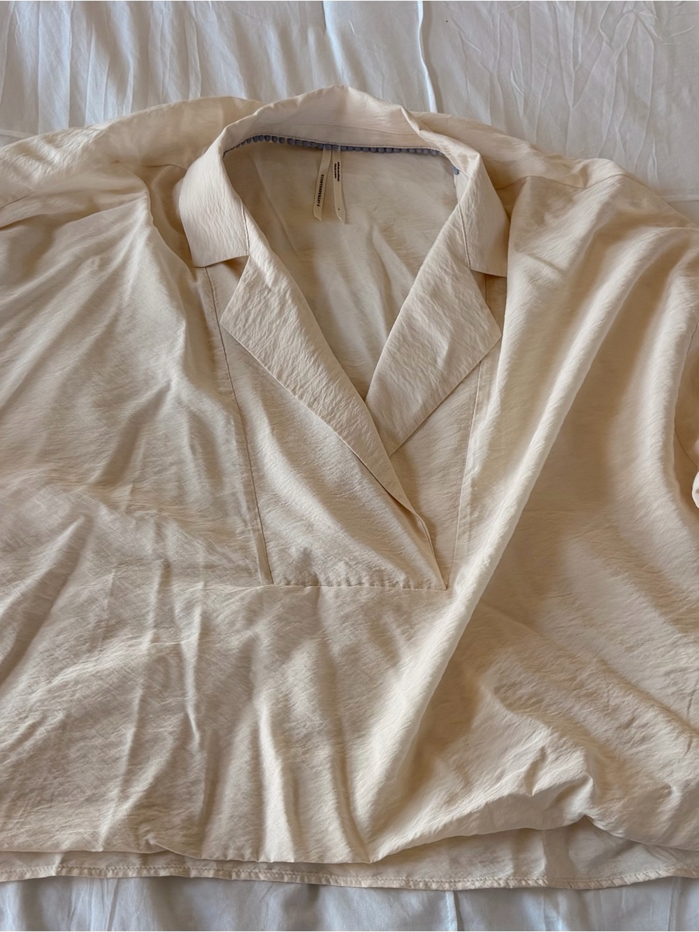NWOT Anthropologie Cream V-Neck Camp Collar Blouse